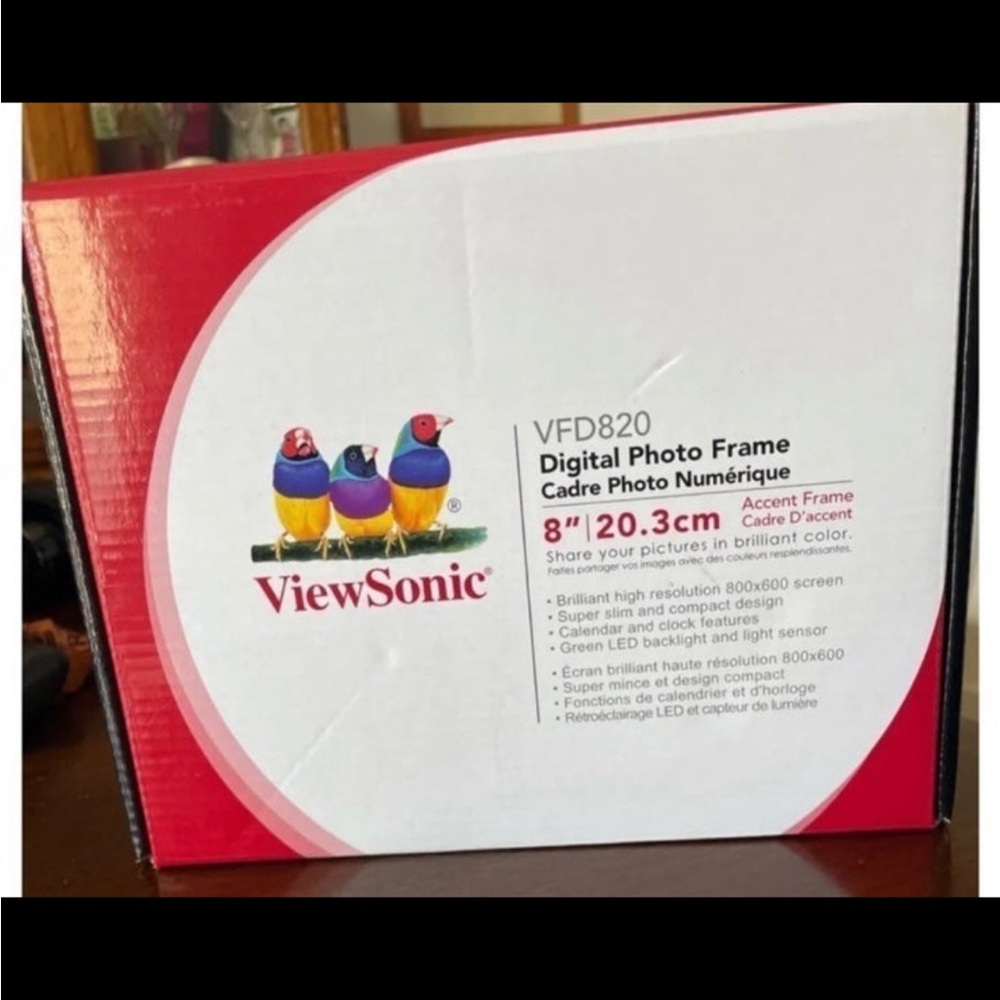 View Sonic Digital photo frame VFD820-70 8in